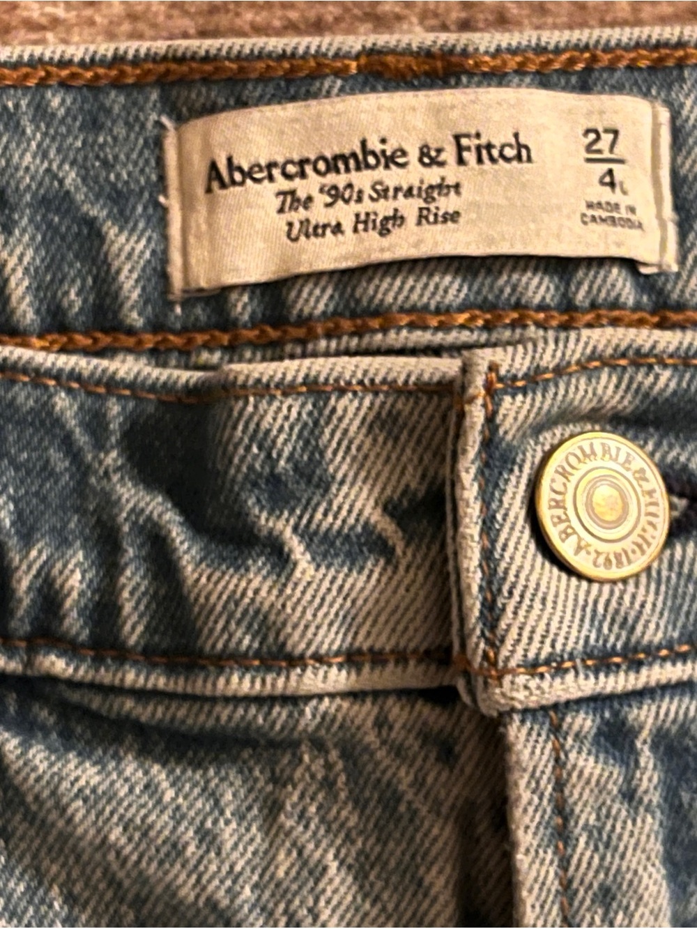 Abercrombie & Fitch Women's 90’s Straight Ultra High Rise Jeans 4L